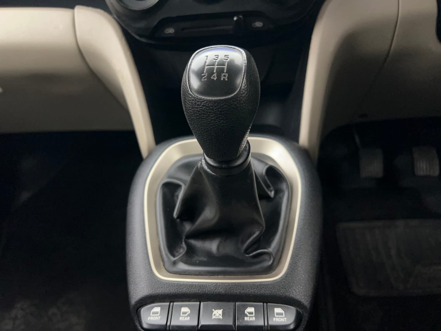 Used 2018 Hyundai Santro Magna Petrol Manual interior GEAR  KNOB VIEW