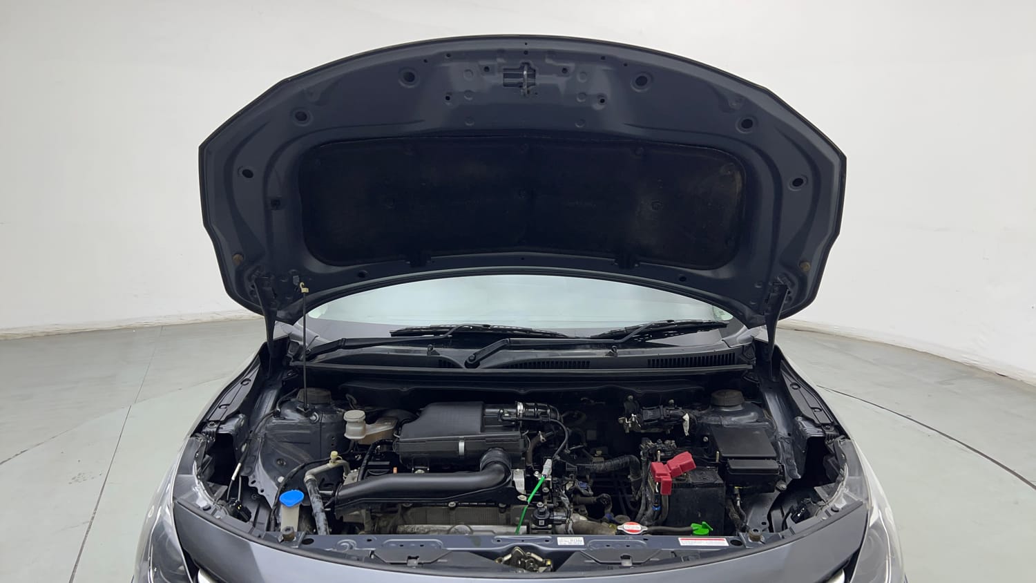 Used 2023 Maruti Suzuki Baleno Delta MT Petrol Manual engine ENGINE & BONNET OPEN FRONT VIEW