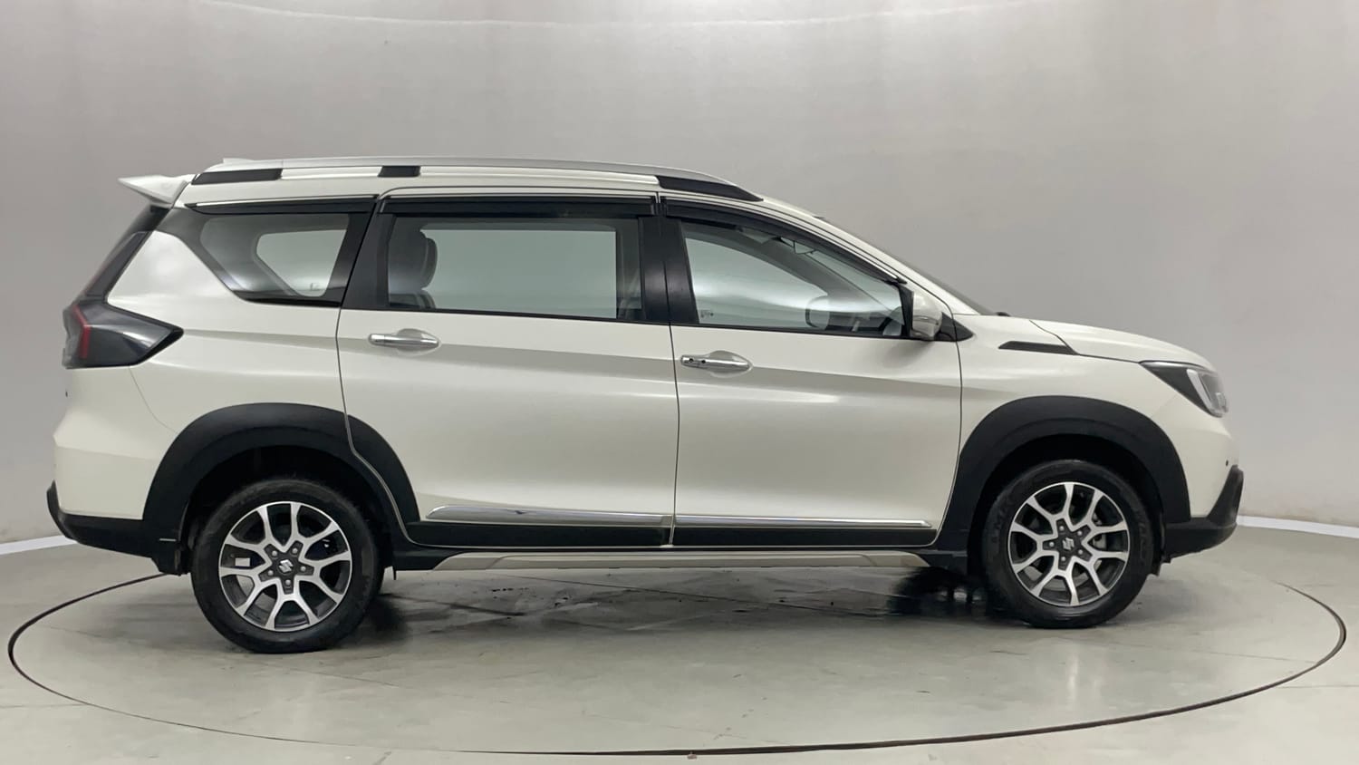 Used 2022 Maruti Suzuki XL6 Zeta MT Petrol Petrol Manual exterior RIGHT SIDE VIEW