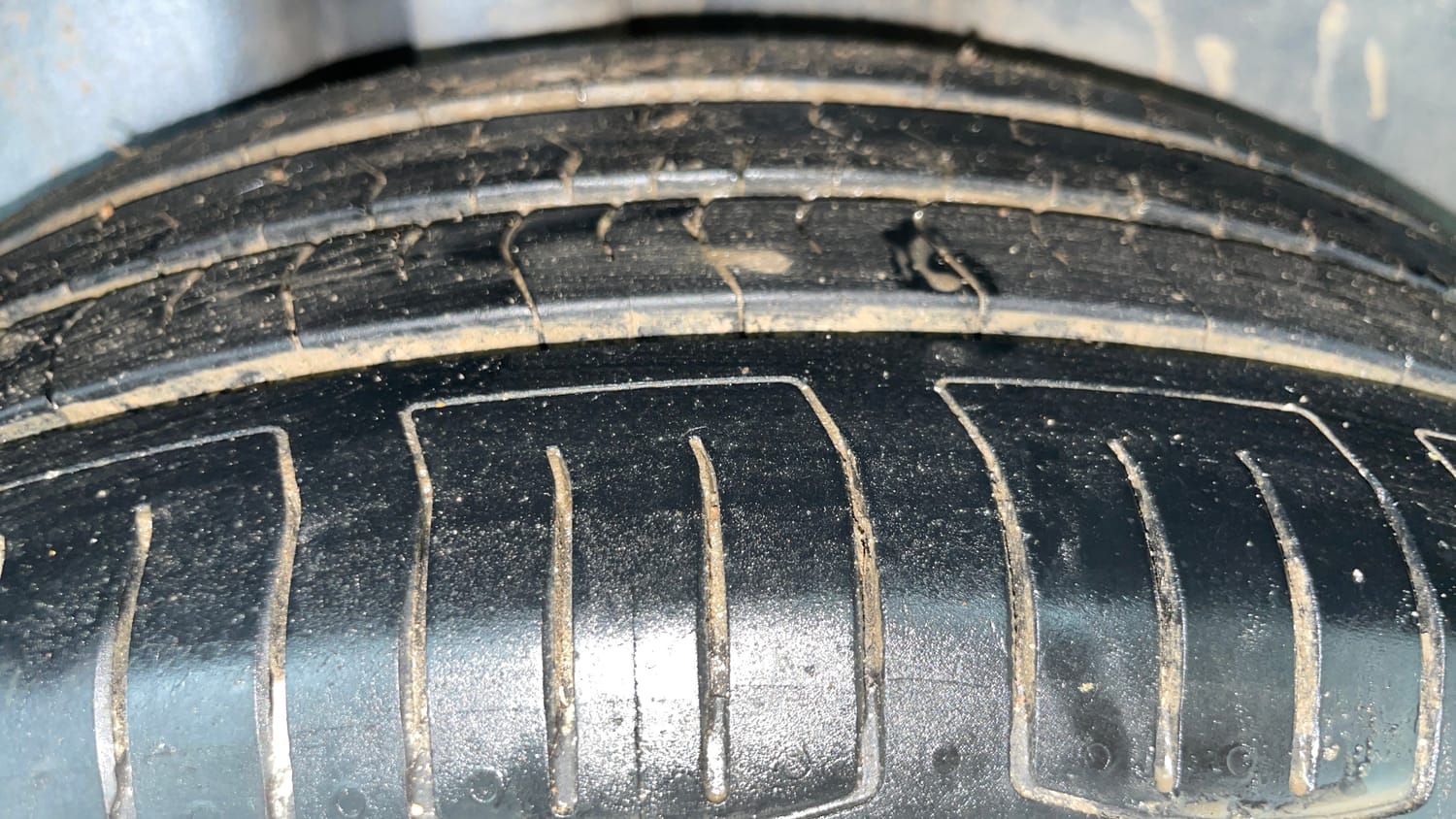 Used 2016 Skoda Rapid 1.6 MPI Active Petrol Manual tyres RIGHT REAR TYRE TREAD VIEW