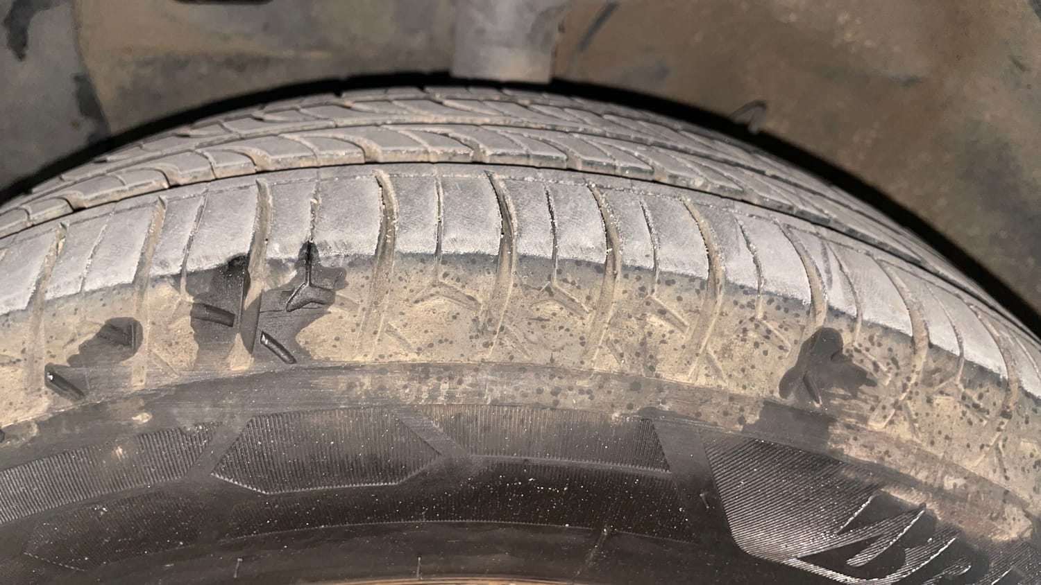 Used 2020 Hyundai Santro Sportz AMT Petrol Automatic tyres LEFT FRONT TYRE TREAD VIEW