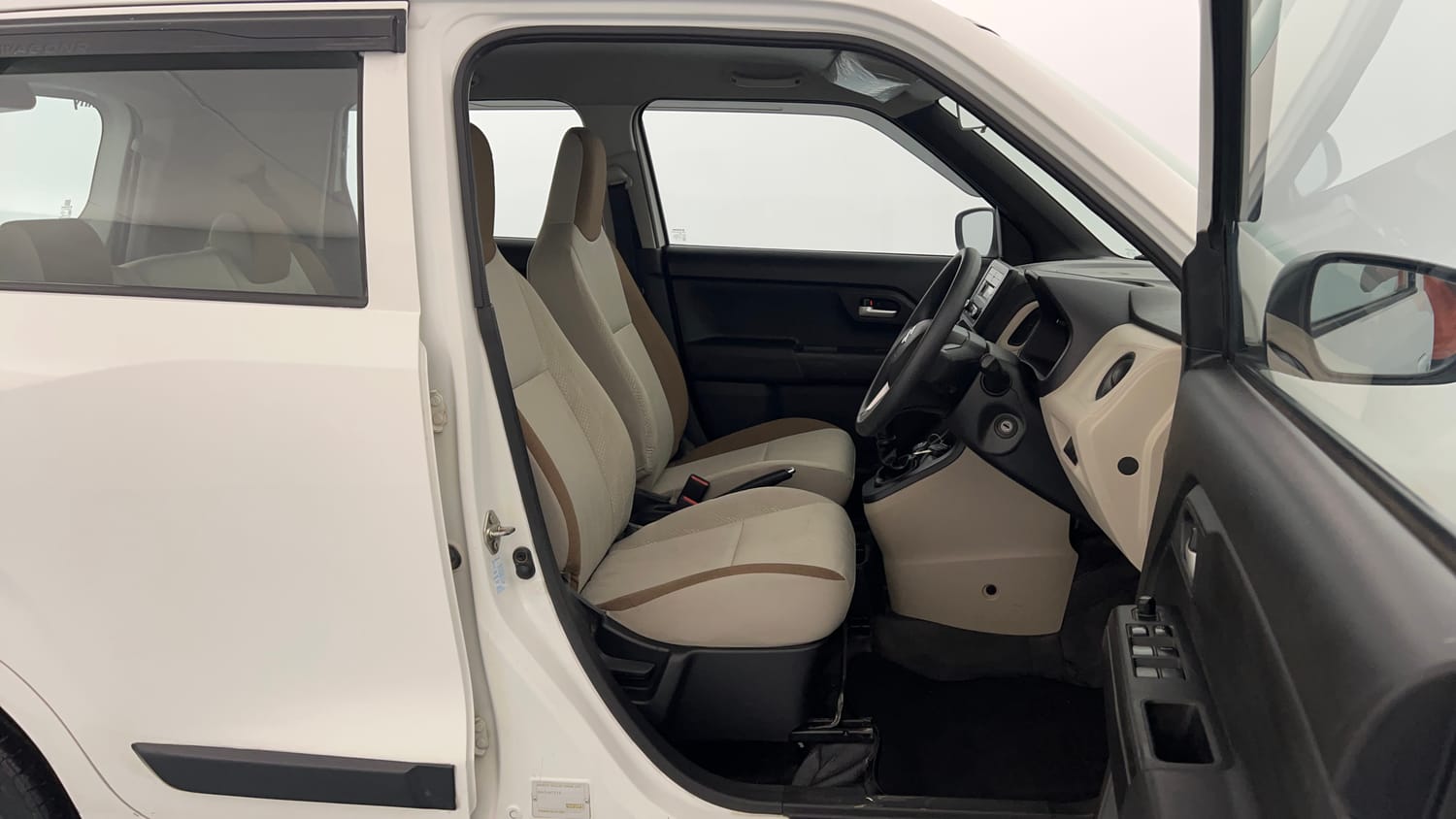 Used 2020 Maruti Suzuki Wagon R 1.0 VXi 1.0 Petrol Manual interior RIGHT SIDE FRONT DOOR CABIN VIEW