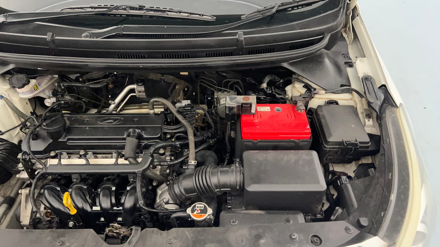 Used 2016 Hyundai Elite i20 Asta 1.2 Petrol Manual engine ENGINE LEFT SIDE VIEW