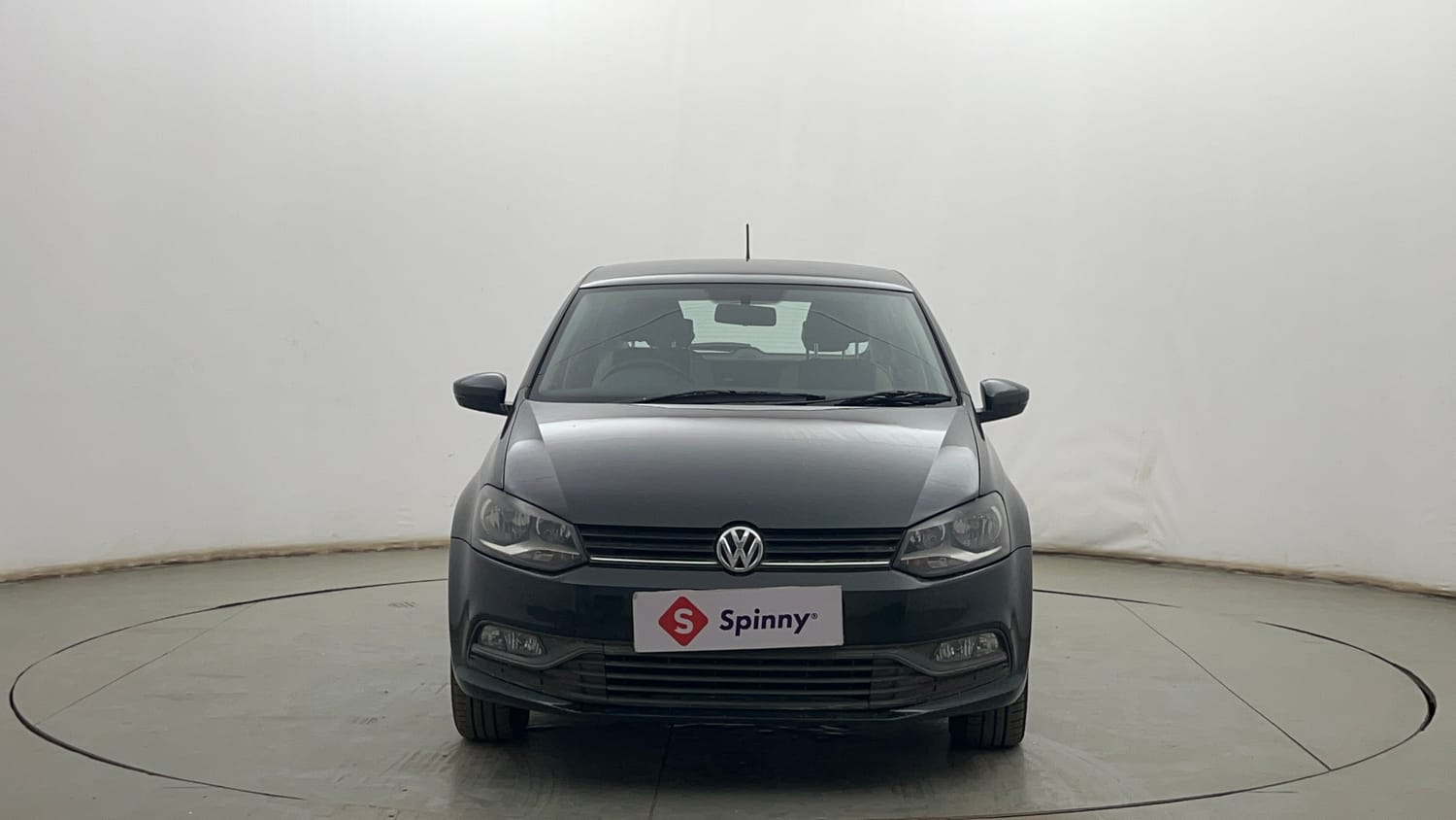 Used 2016 Volkswagen Polo Comfortline 1.2L (P) Petrol Manual exterior FRONT VIEW