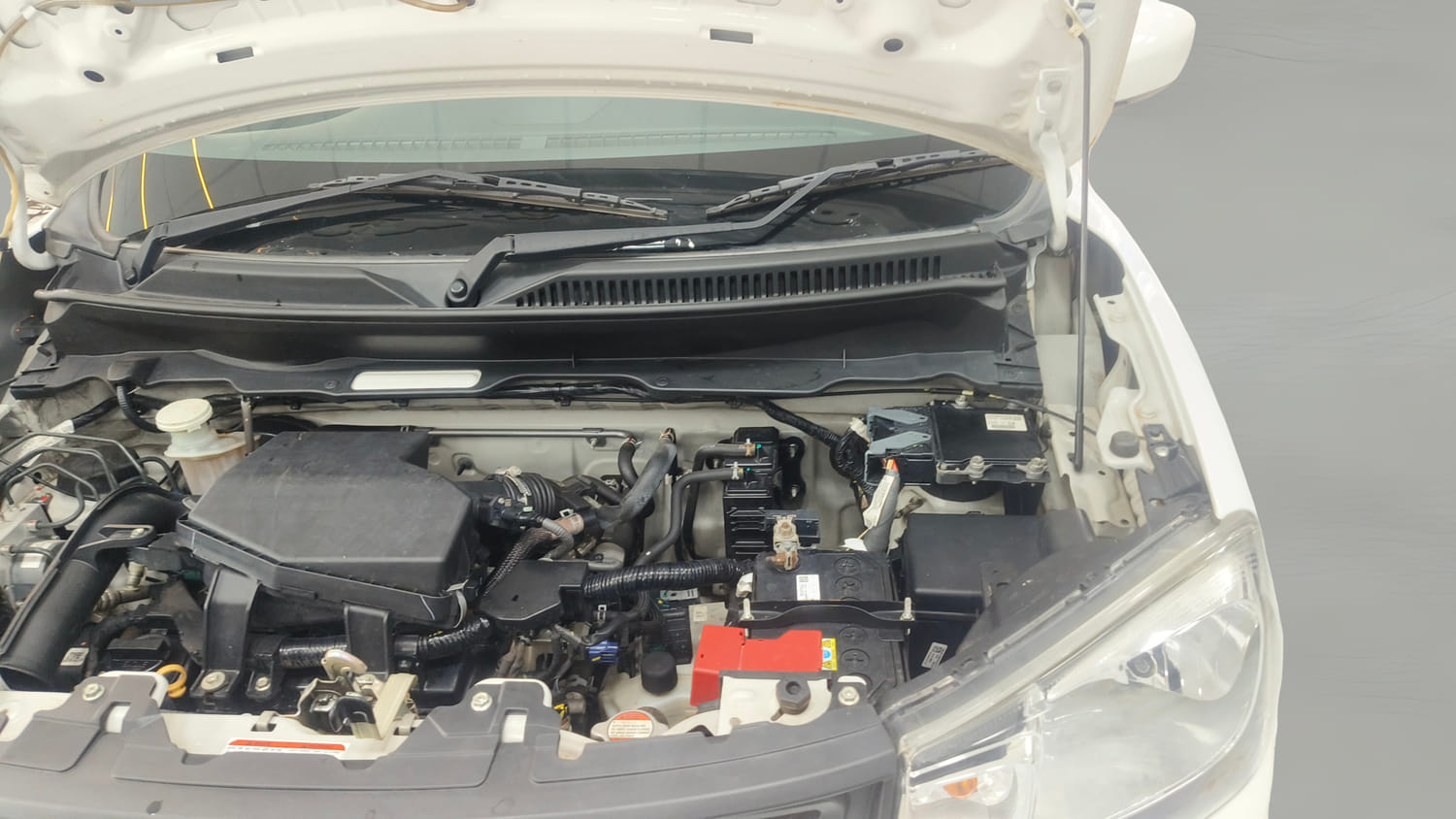 Used 2023 Maruti Suzuki S-Presso VXi Plus (O) AMT Petrol Automatic engine ENGINE LEFT SIDE VIEW