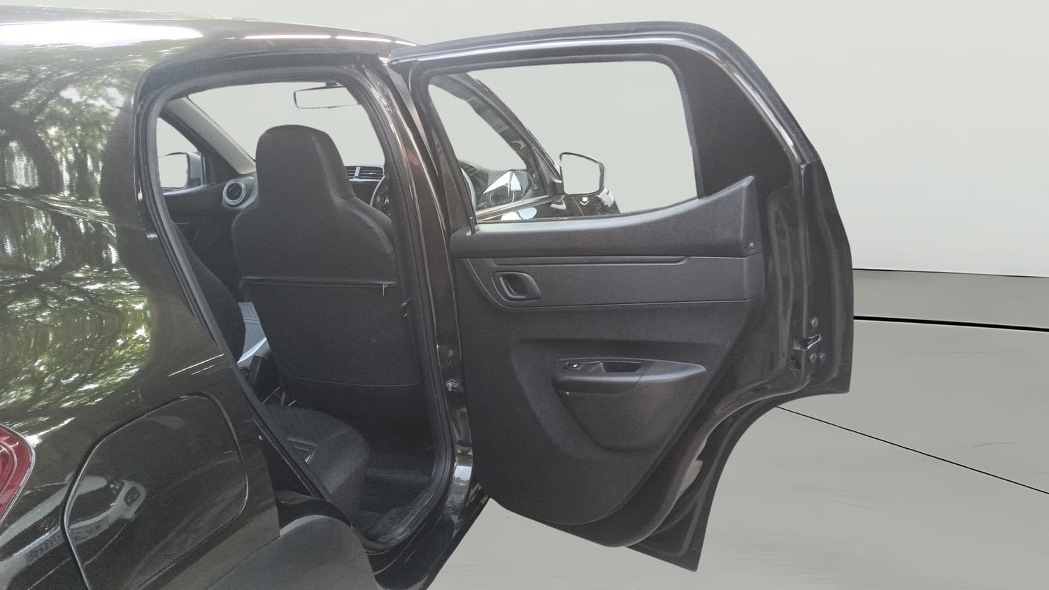 Used 2025 Renault Kwid RXT 1.0L Petrol Manual interior RIGHT SIDE REAR DOOR CABIN VIEW