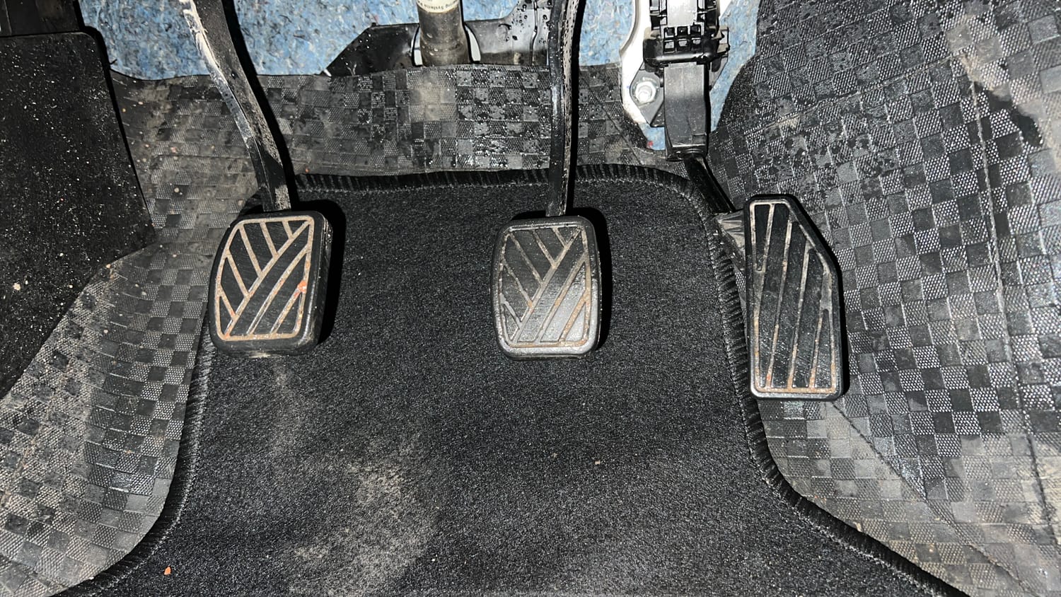 Used 2025 Maruti Suzuki Fronx Zeta 1.0L Turbo MT Petrol Manual interior PEDALS VIEW