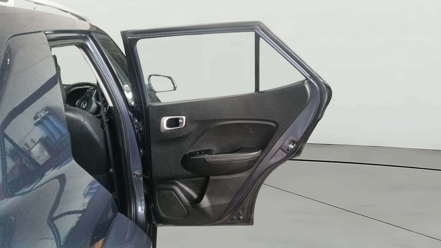 Used 2019 Hyundai Venue SX 1.4 (O) CRDi Diesel Manual interior RIGHT REAR DOOR OPEN VIEW