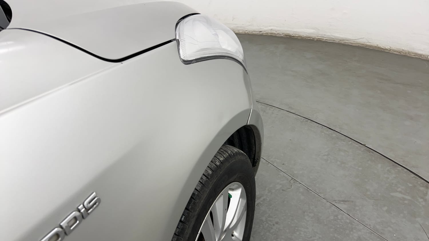 Used 2012 Maruti Suzuki Swift ZDi Diesel Manual dents MINOR SCRATCH