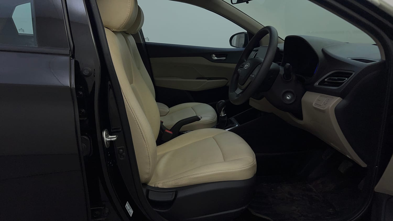 Used 2022 Hyundai Verna S Plus 1.5 VTVT Petrol Manual interior RIGHT SIDE FRONT DOOR CABIN VIEW