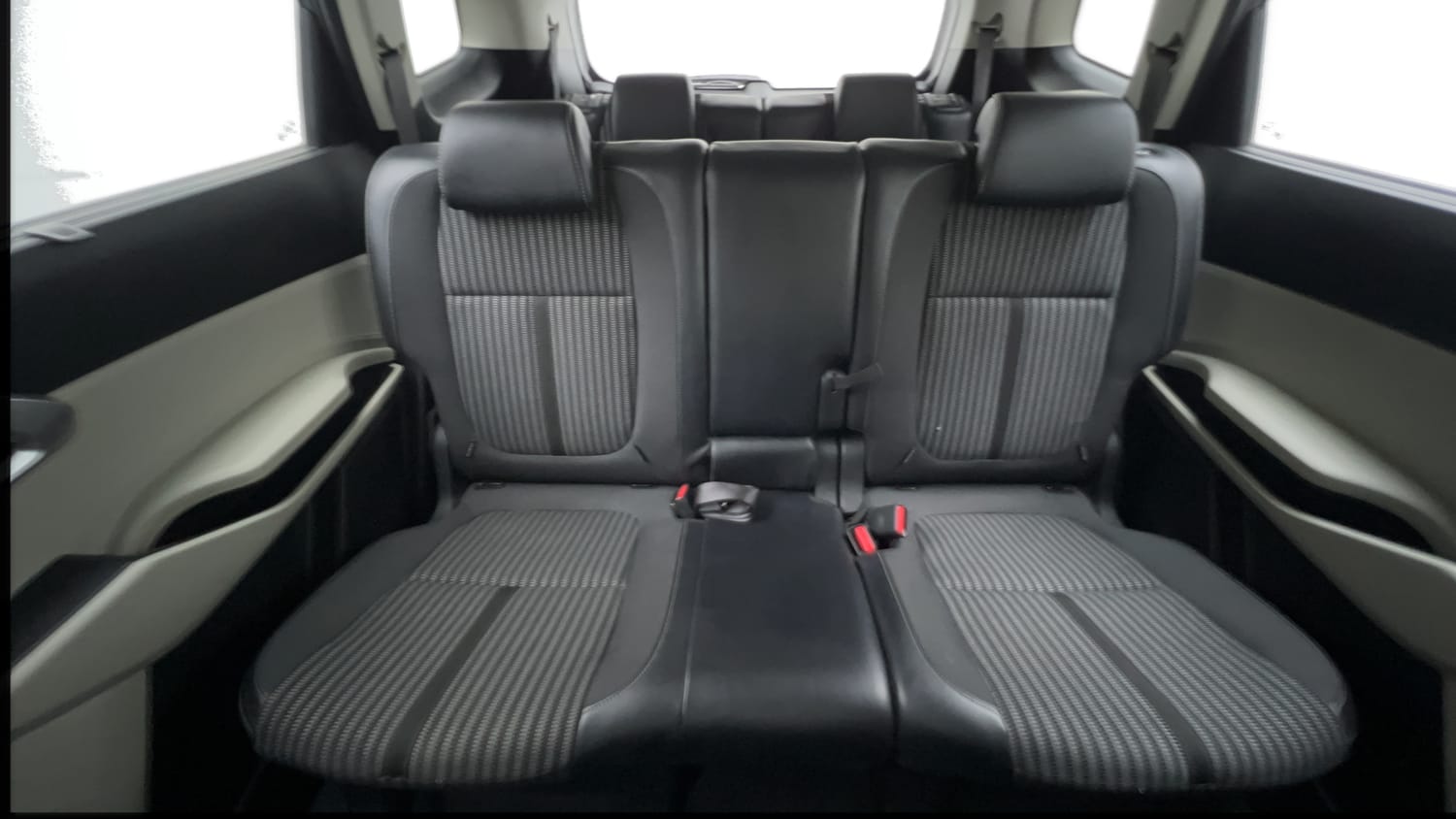 Used 2022 Kia Carens Prestige Plus 1.4 Petrol DCT 7 STR Petrol Automatic interior REAR SEAT CONDITION VIEW