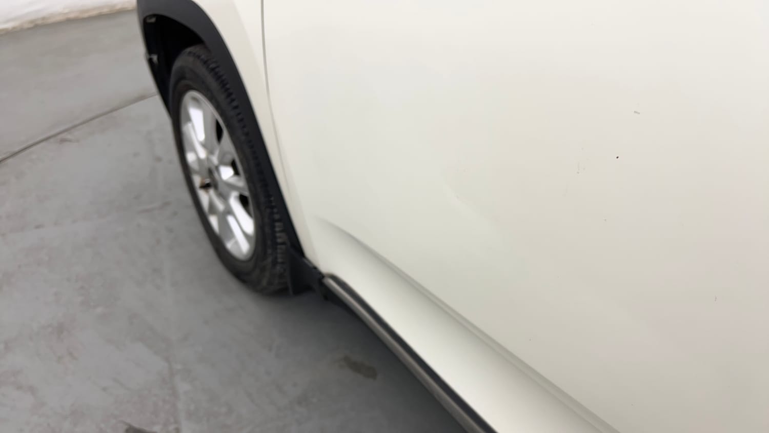 Used 2017 Mahindra KUV100 K8 6 STR Petrol Manual dents MINOR DENT