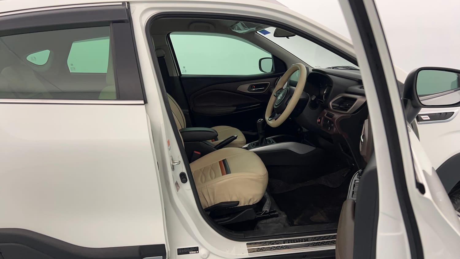 Used 2025 Maruti Suzuki Fronx Zeta 1.0L Turbo MT Petrol Manual interior RIGHT SIDE FRONT DOOR CABIN VIEW