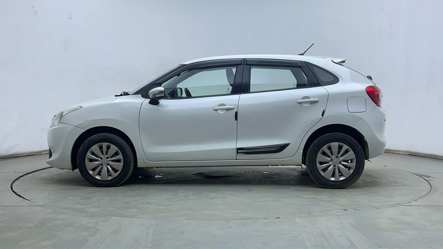 Used 2017 Maruti Suzuki Baleno Delta 1.2 AT Petrol Automatic exterior LEFT SIDE VIEW