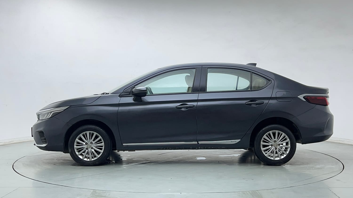 Used 2023 Honda City V CVT Petrol Petrol Automatic exterior LEFT SIDE VIEW