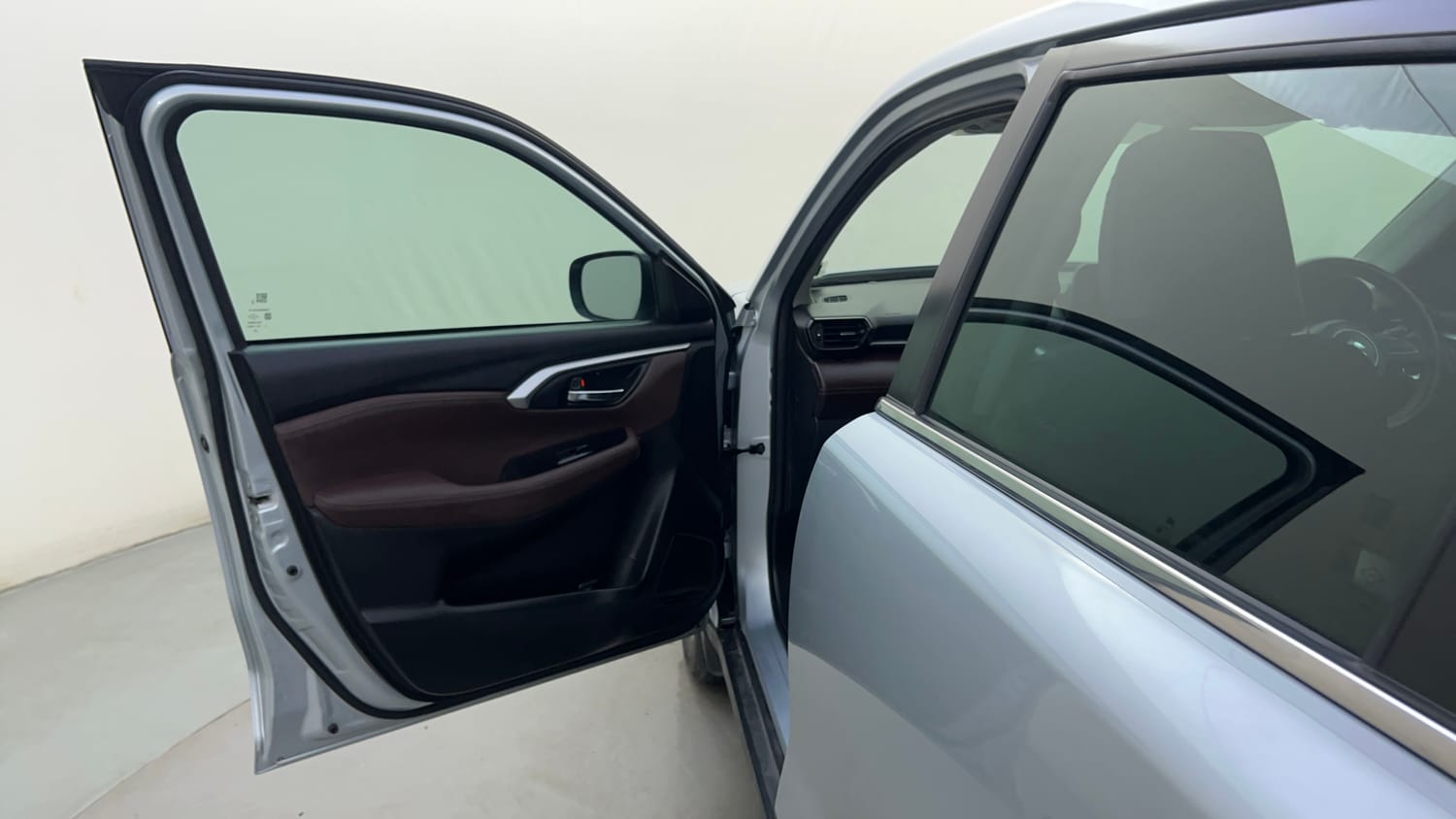 Used 2024 Maruti Suzuki Grand Vitara Zeta Smart Hybrid AT Petrol Automatic interior LEFT FRONT DOOR OPEN VIEW