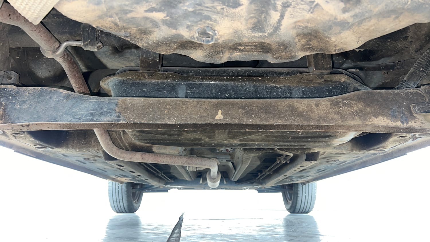 Used 2023 Nissan Magnite XE Petrol Manual extra REAR UNDERBODY VIEW (TAKEN FROM REAR)