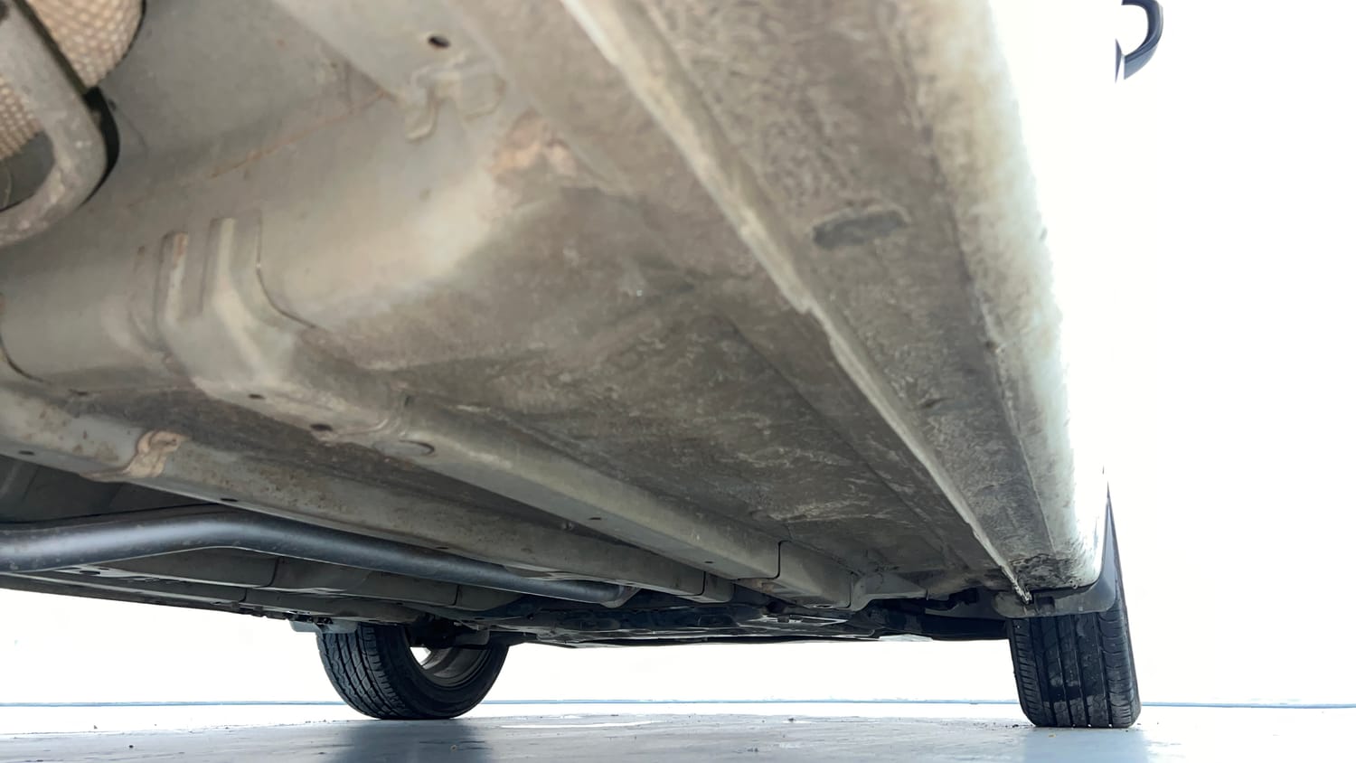 Used 2016 Hyundai Elite i20 Asta 1.2 Petrol Manual extra REAR RIGHT UNDERBODY VIEW