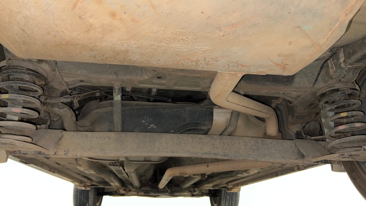 Used 2016 Hyundai Creta 1.6 SX Plus Diesel Manual extra REAR UNDERBODY VIEW (TAKEN FROM REAR)