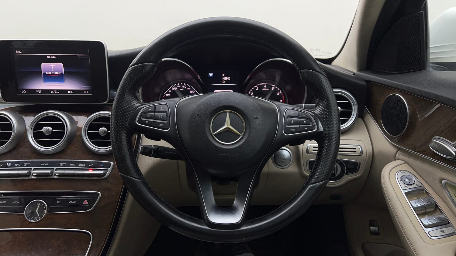 Used 2015 Mercedes-Benz C-Class C 200 Avantgarde Petrol Automatic interior STEERING VIEW