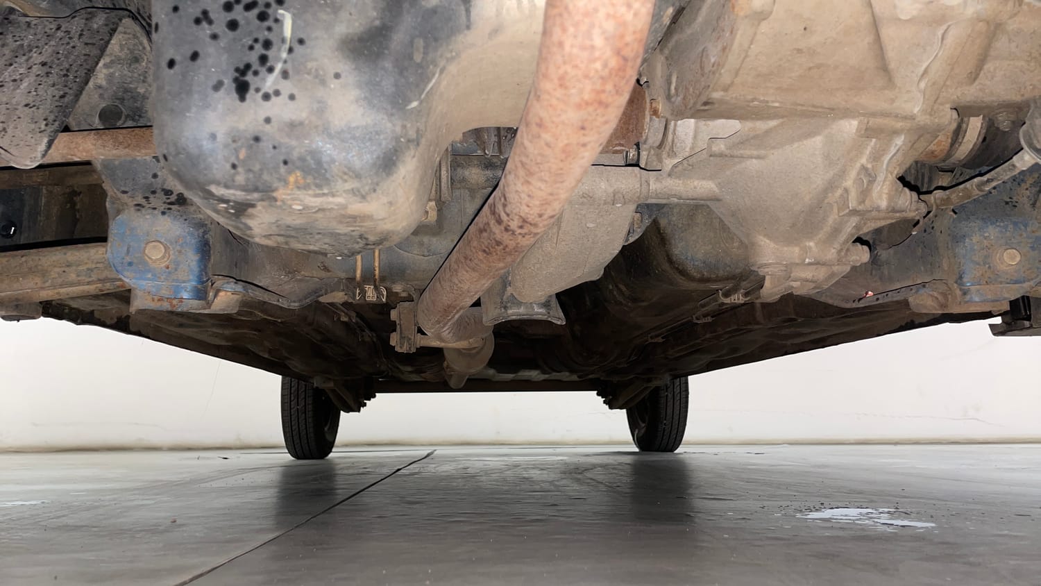 Used 2017 Maruti Suzuki Alto 800 VXi (O) Petrol Manual extra FRONT LEFT UNDERBODY VIEW