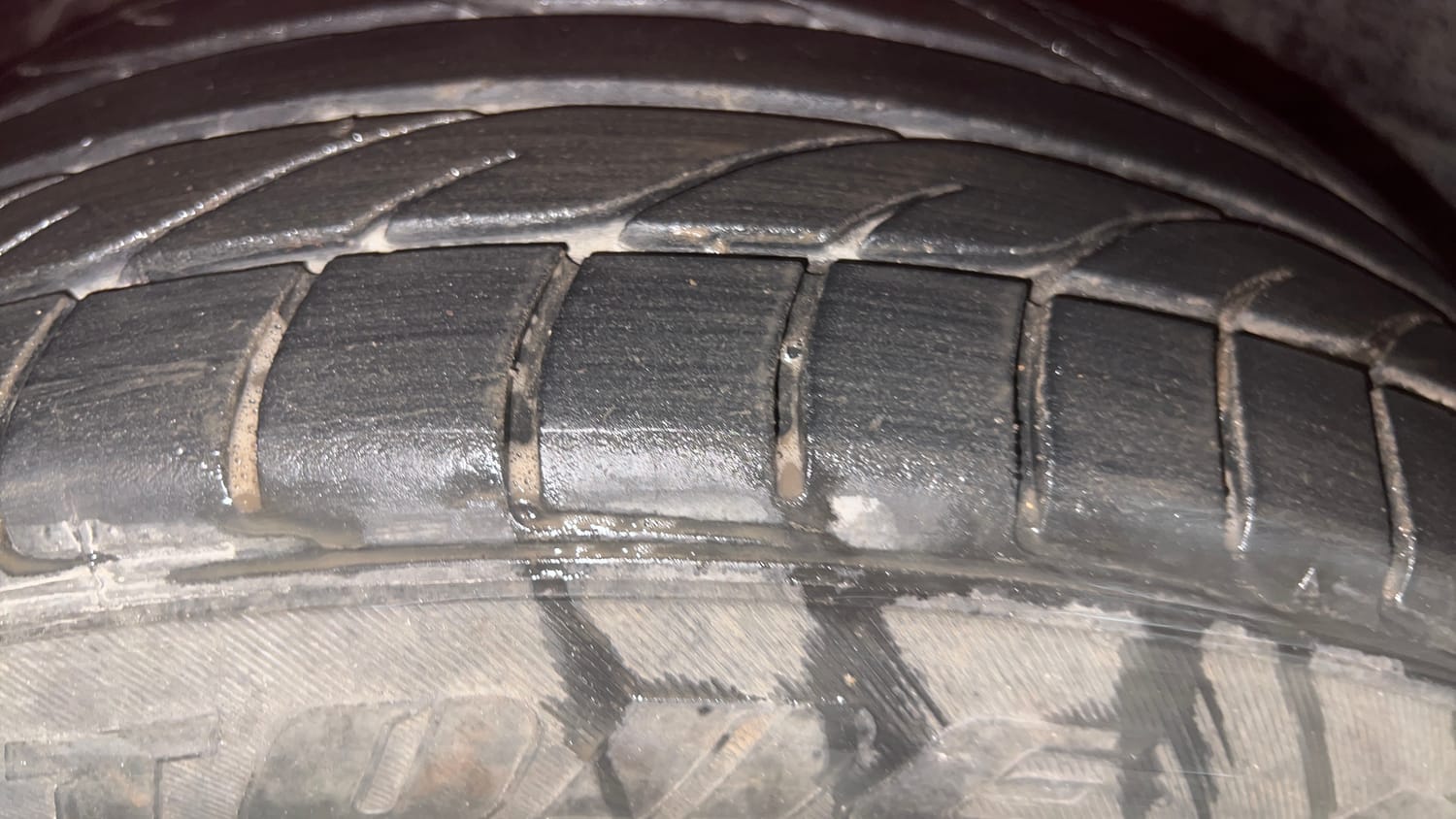 Used 2019 Ford EcoSport Titanium + 1.5L Ti-VCT Petrol Manual tyres LEFT FRONT TYRE TREAD VIEW
