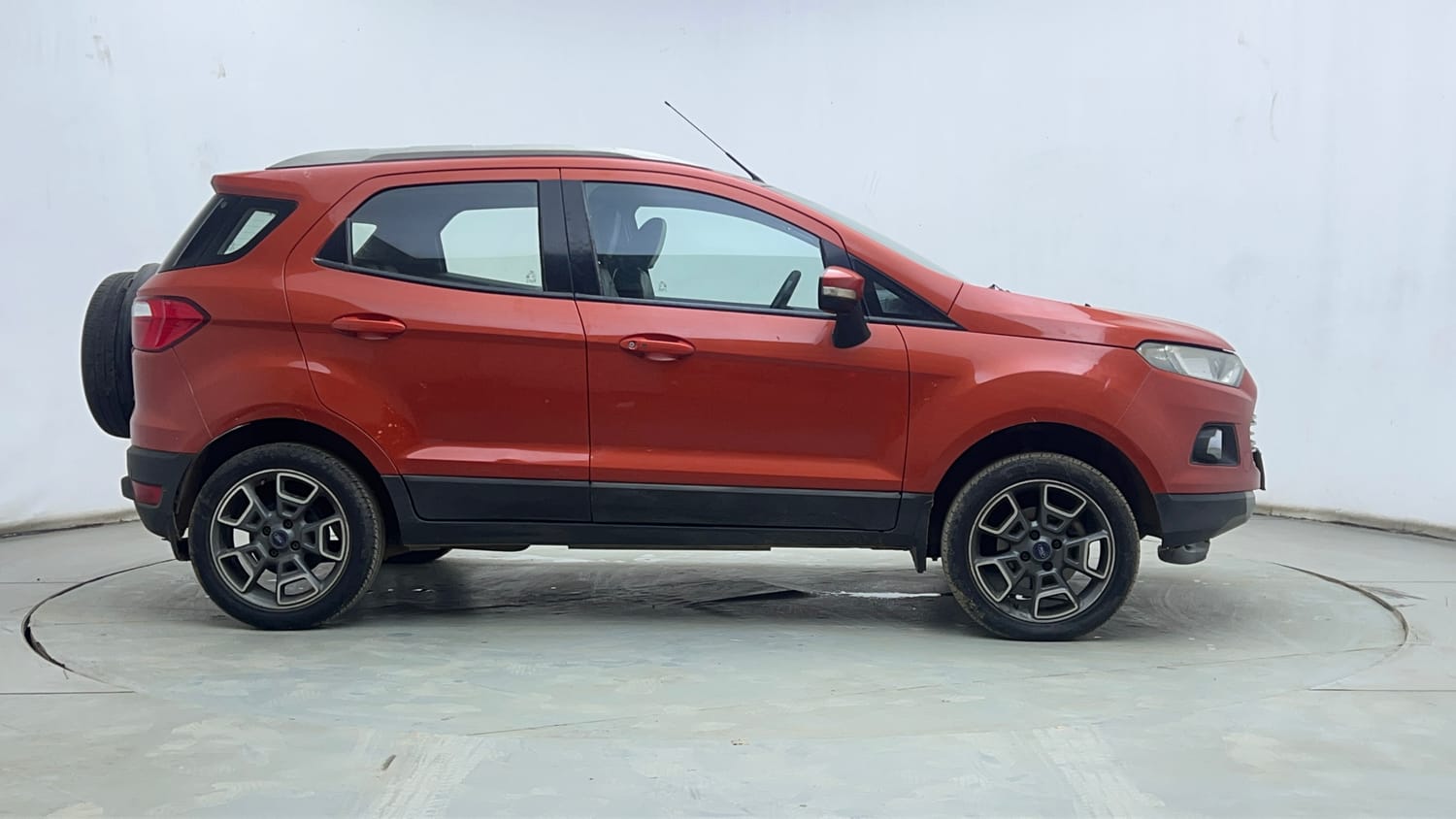 Used 2017 Ford EcoSport Titanium+ 1.5L TDCi Diesel Manual exterior RIGHT SIDE VIEW