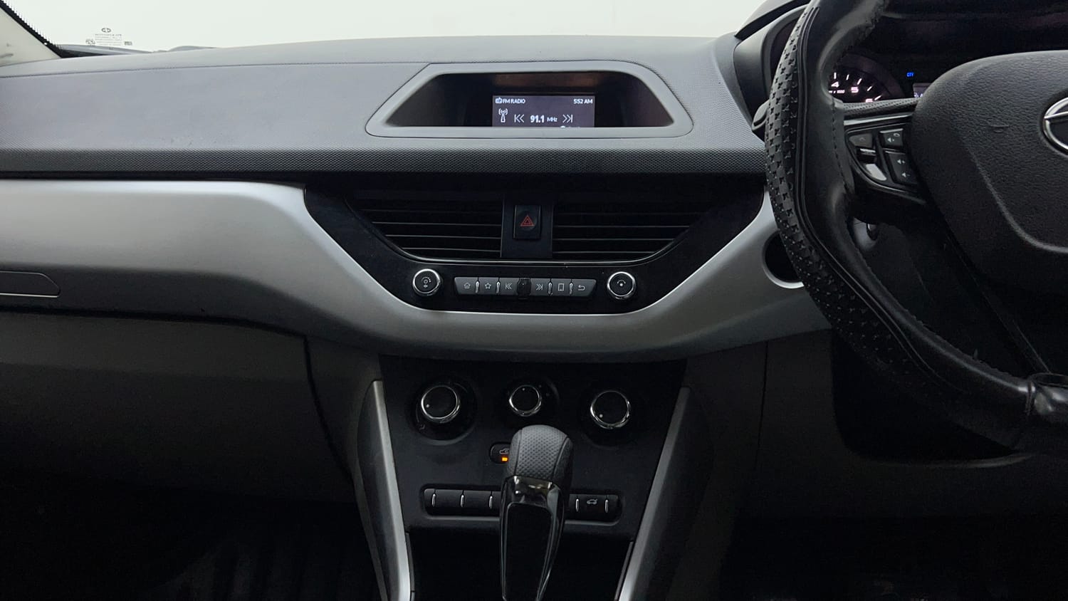 Used 2019 Tata Nexon XMA Petrol Petrol Automatic interior MUSIC SYSTEM & AC CONTROL VIEW