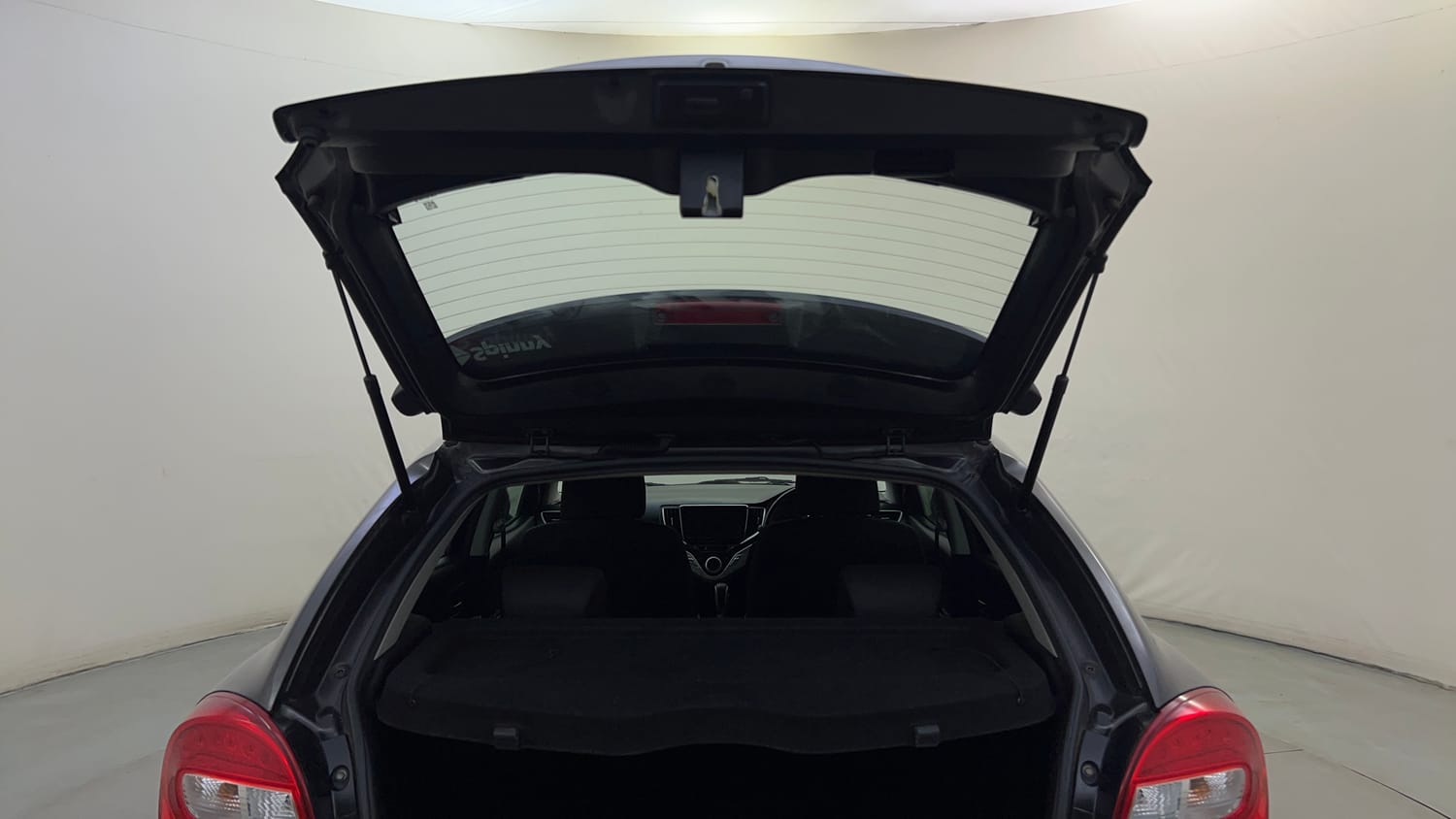 Used 2019 Maruti Suzuki Baleno Alpha 1.2 AT Petrol Automatic interior DICKY DOOR OPEN VIEW