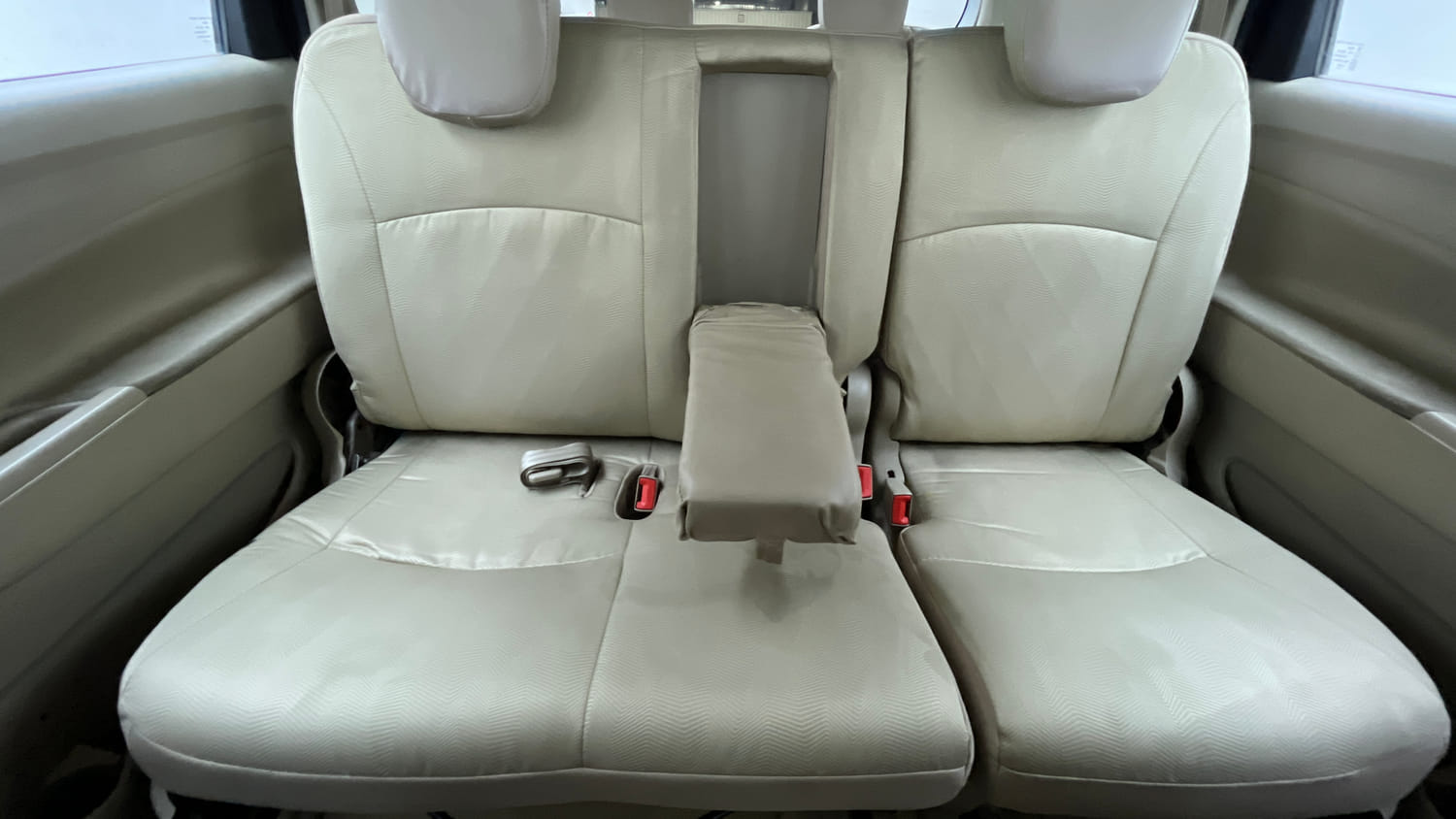 Used 2017 Maruti Suzuki Ertiga VXI Petrol Manual interior REAR SEAT CONDITION VIEW