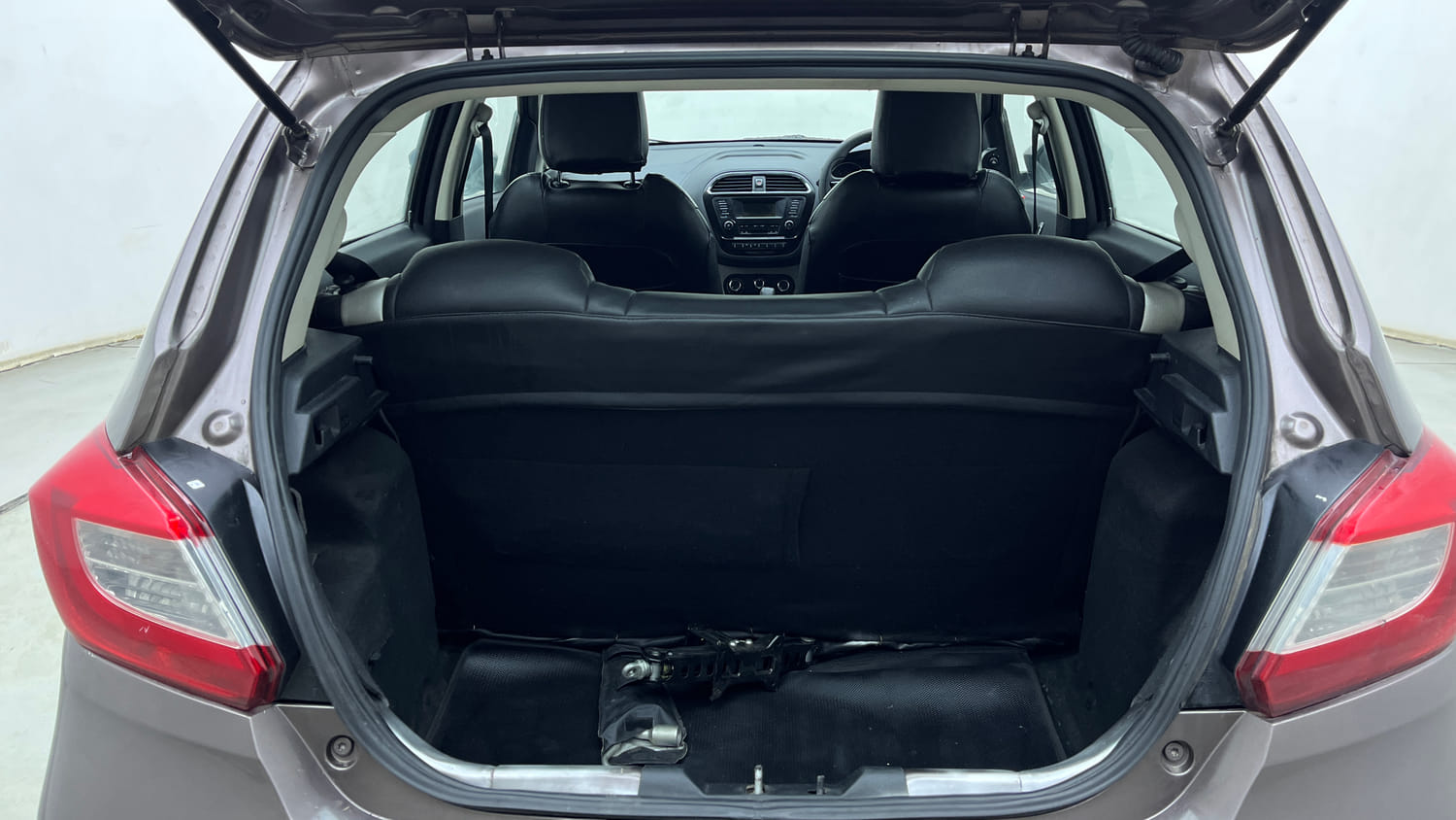 Used 2018 Tata Tiago Revotron XZA Petrol Automatic interior DICKY INSIDE VIEW