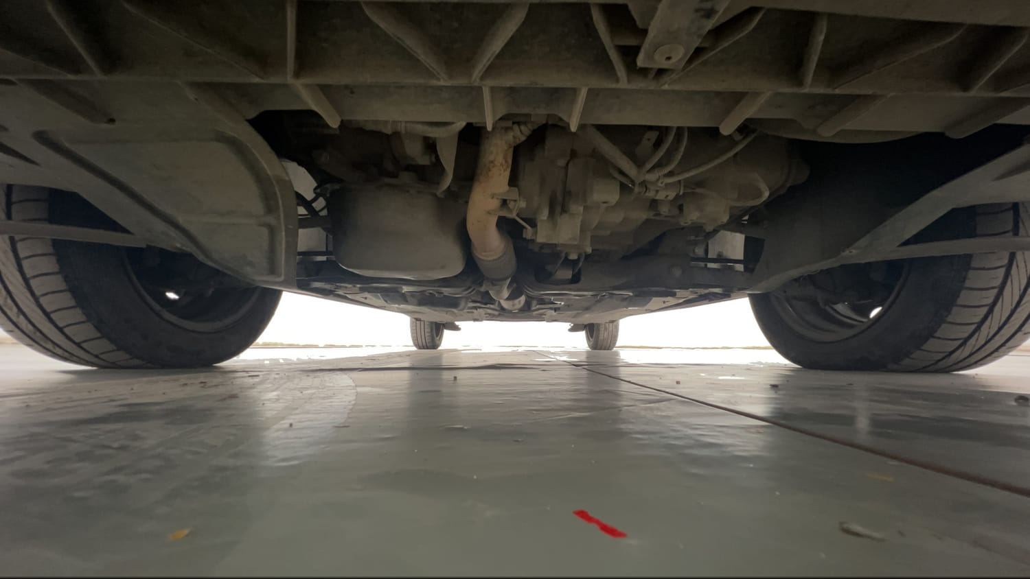 Used 2016 Volkswagen Polo Comfortline 1.2L (P) Petrol Manual extra FRONT LEFT UNDERBODY VIEW