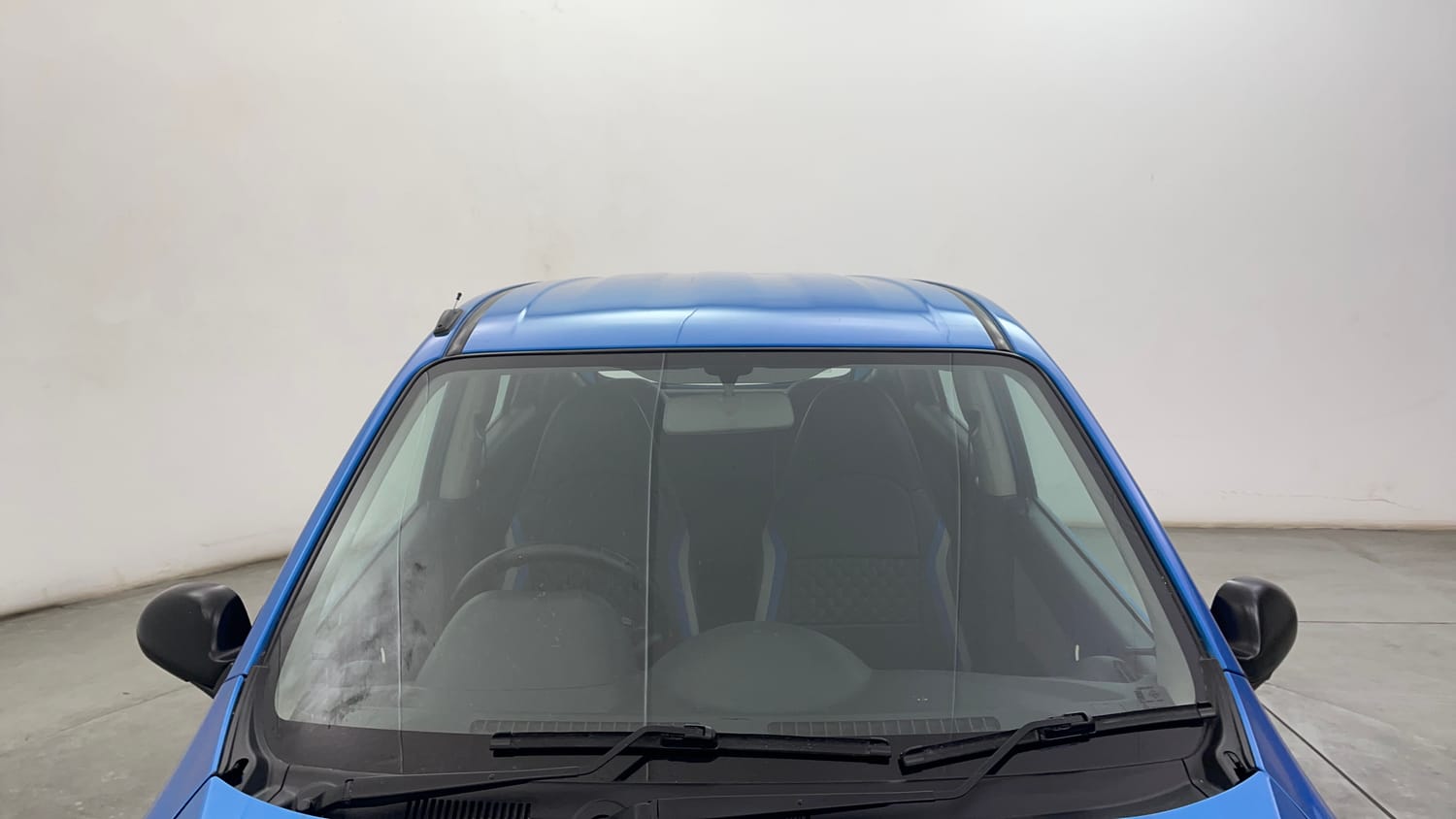 Used 2017 Maruti Suzuki Alto 800 VXi (O) Petrol Manual exterior FRONT WINDSHIELD VIEW