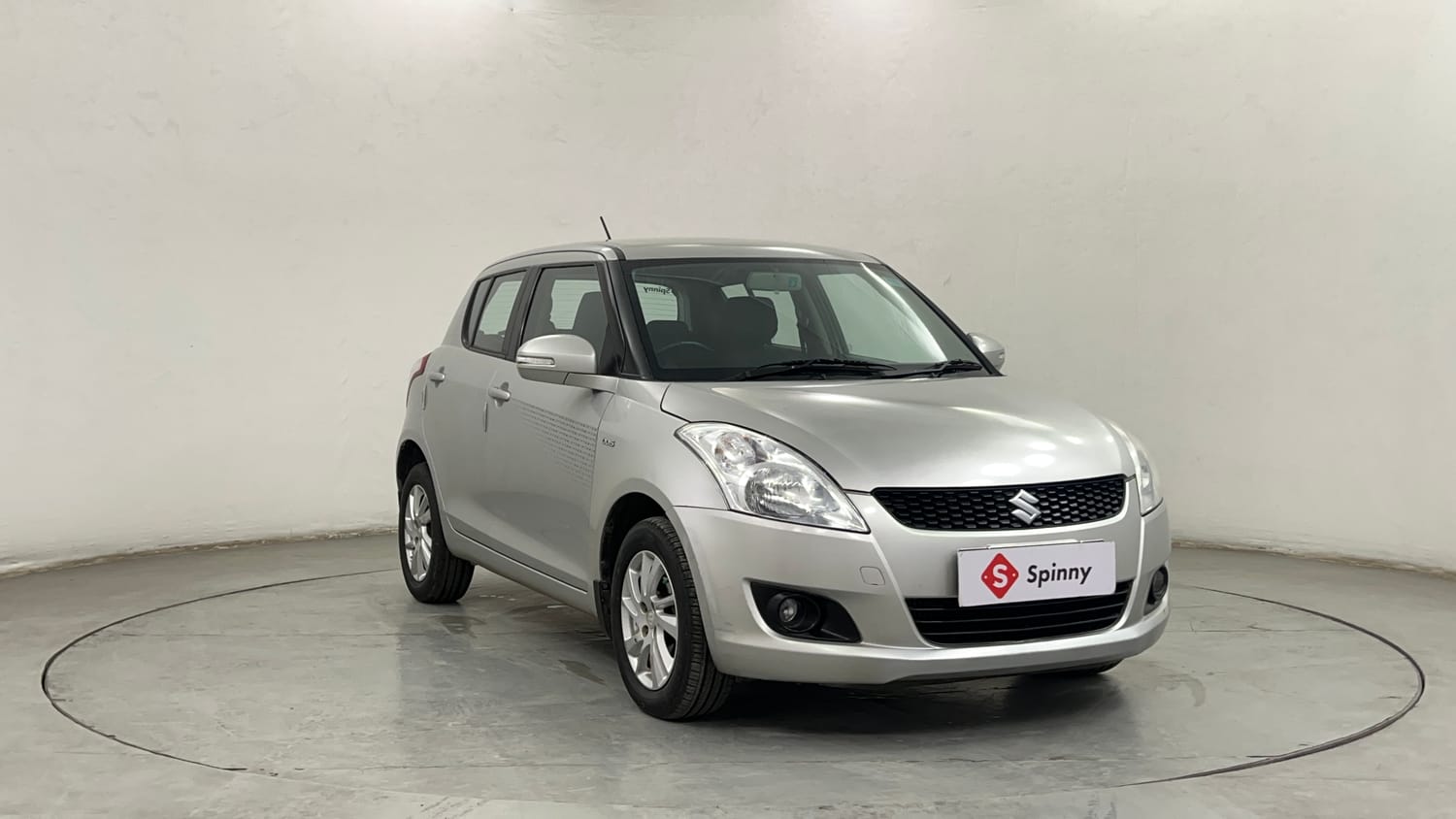 Used 2012 Maruti Suzuki Swift ZDi Diesel Manual exterior RIGHT FRONT CORNER VIEW