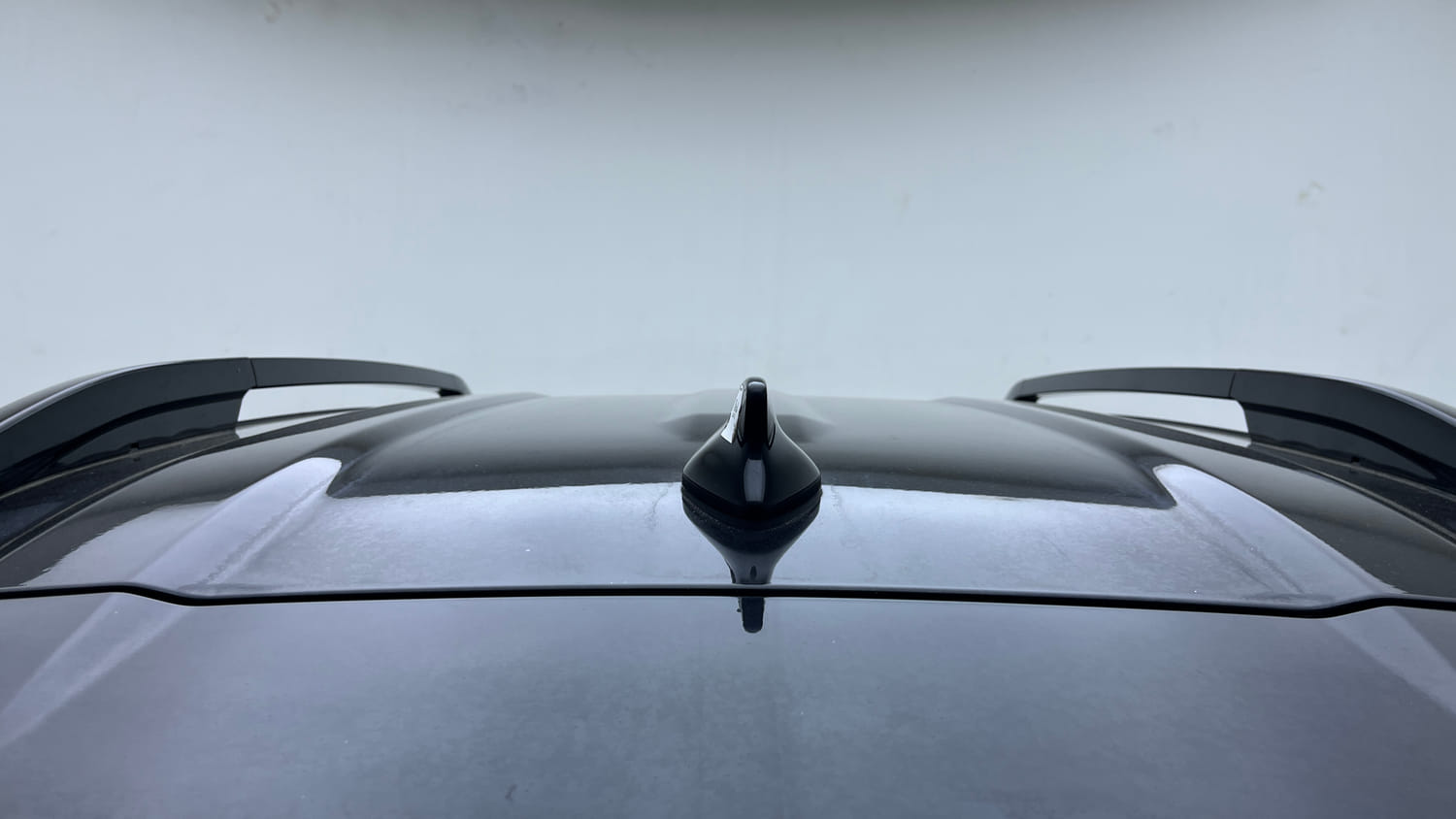 Used 2025 Hyundai Exter SX (O) Connect 1.2 AMT Dual Tone Petrol Automatic exterior EXTERIOR ROOF VIEW