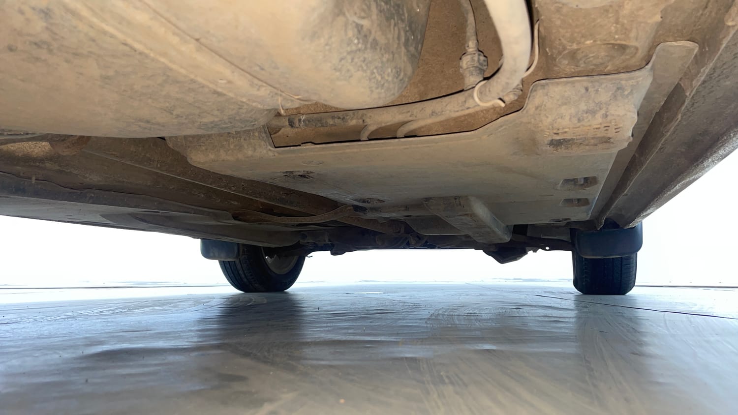 Used 2013 Volkswagen Vento Highline Diesel Diesel Manual extra REAR RIGHT UNDERBODY VIEW