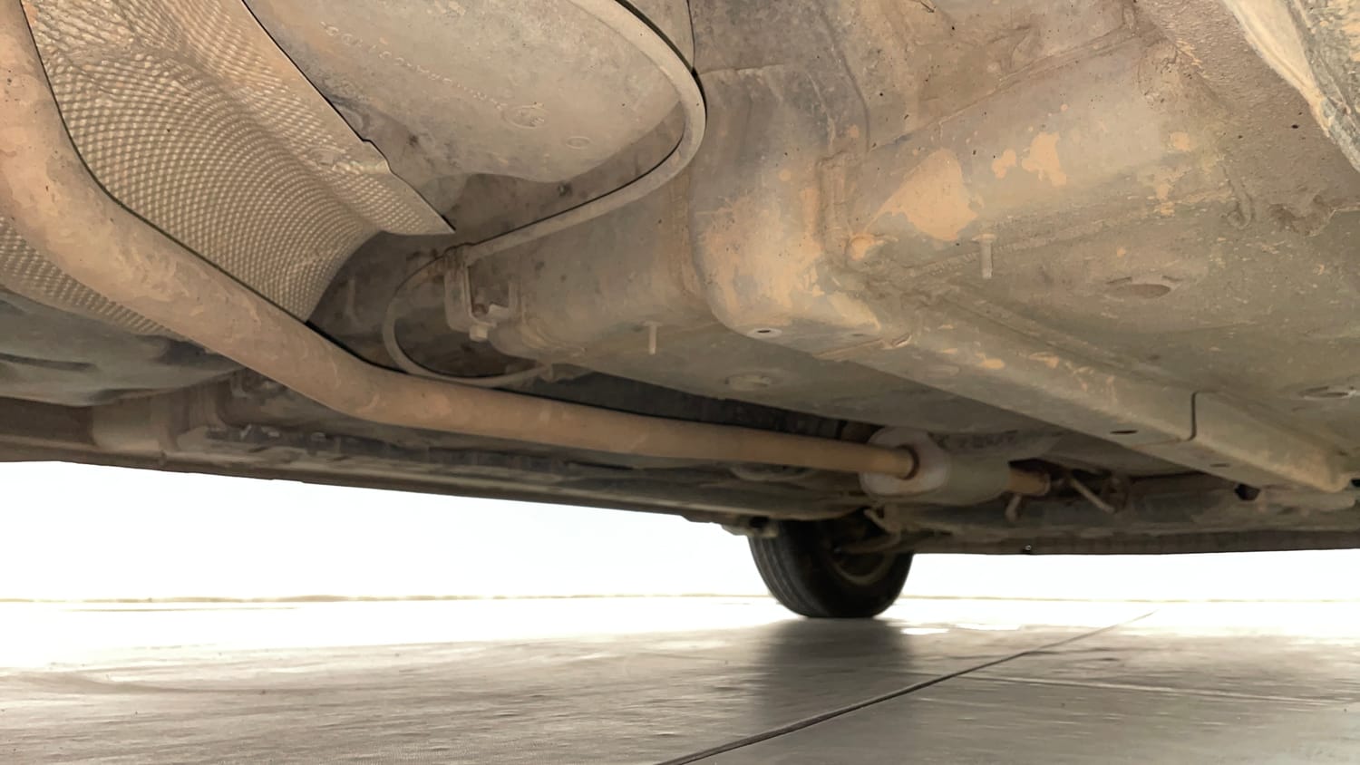 Used 2020 Hyundai Santro Sportz AMT Petrol Automatic extra REAR RIGHT UNDERBODY VIEW