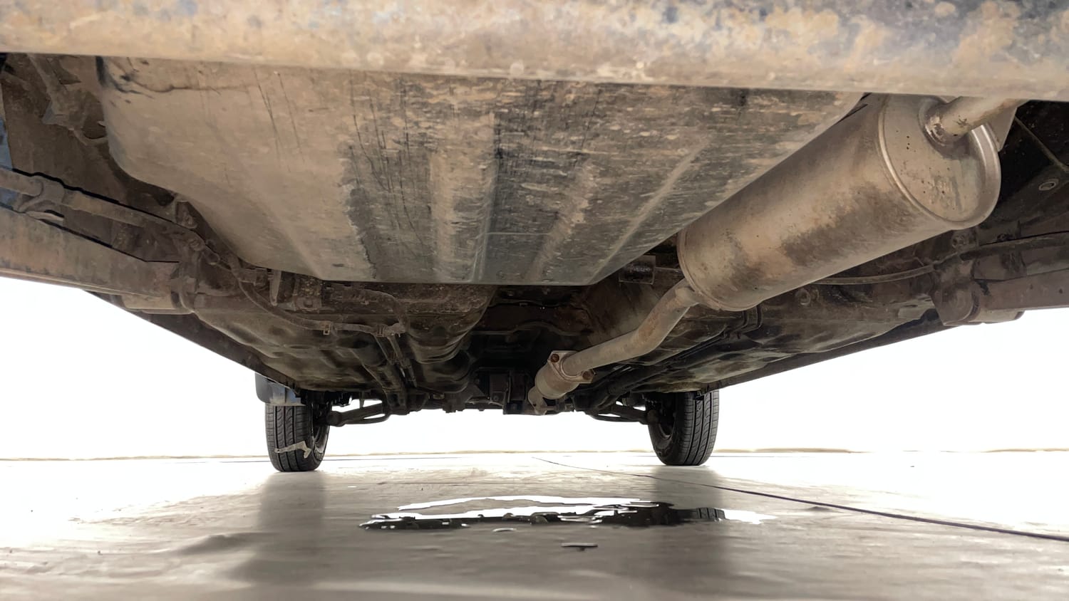 Used 2017 Maruti Suzuki Alto 800 VXi (O) Petrol Manual extra REAR UNDERBODY VIEW (TAKEN FROM REAR)