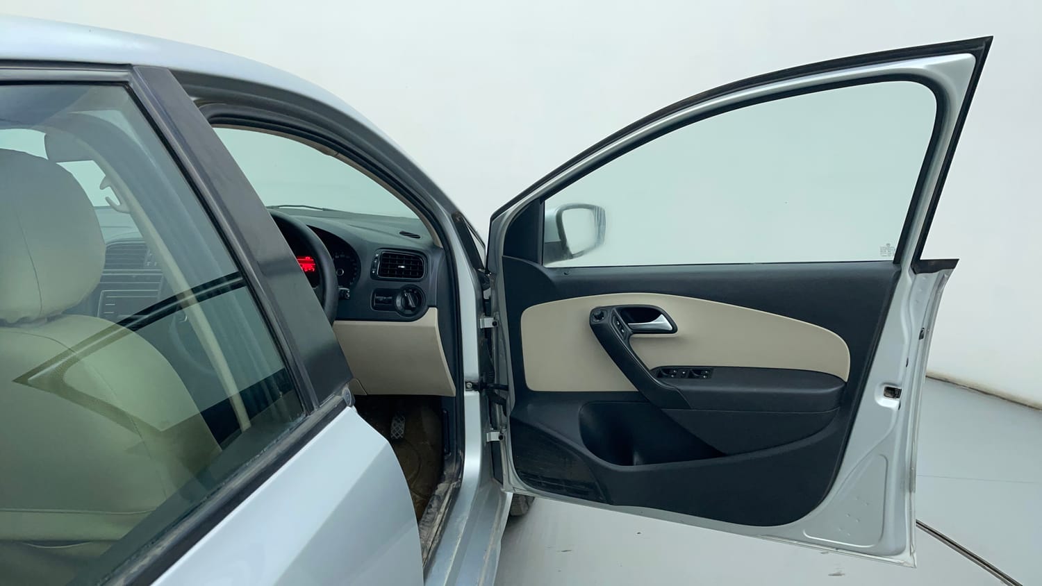 Used 2013 Volkswagen Polo Comfortline 1.2L (P) Petrol Manual interior RIGHT FRONT DOOR OPEN VIEW