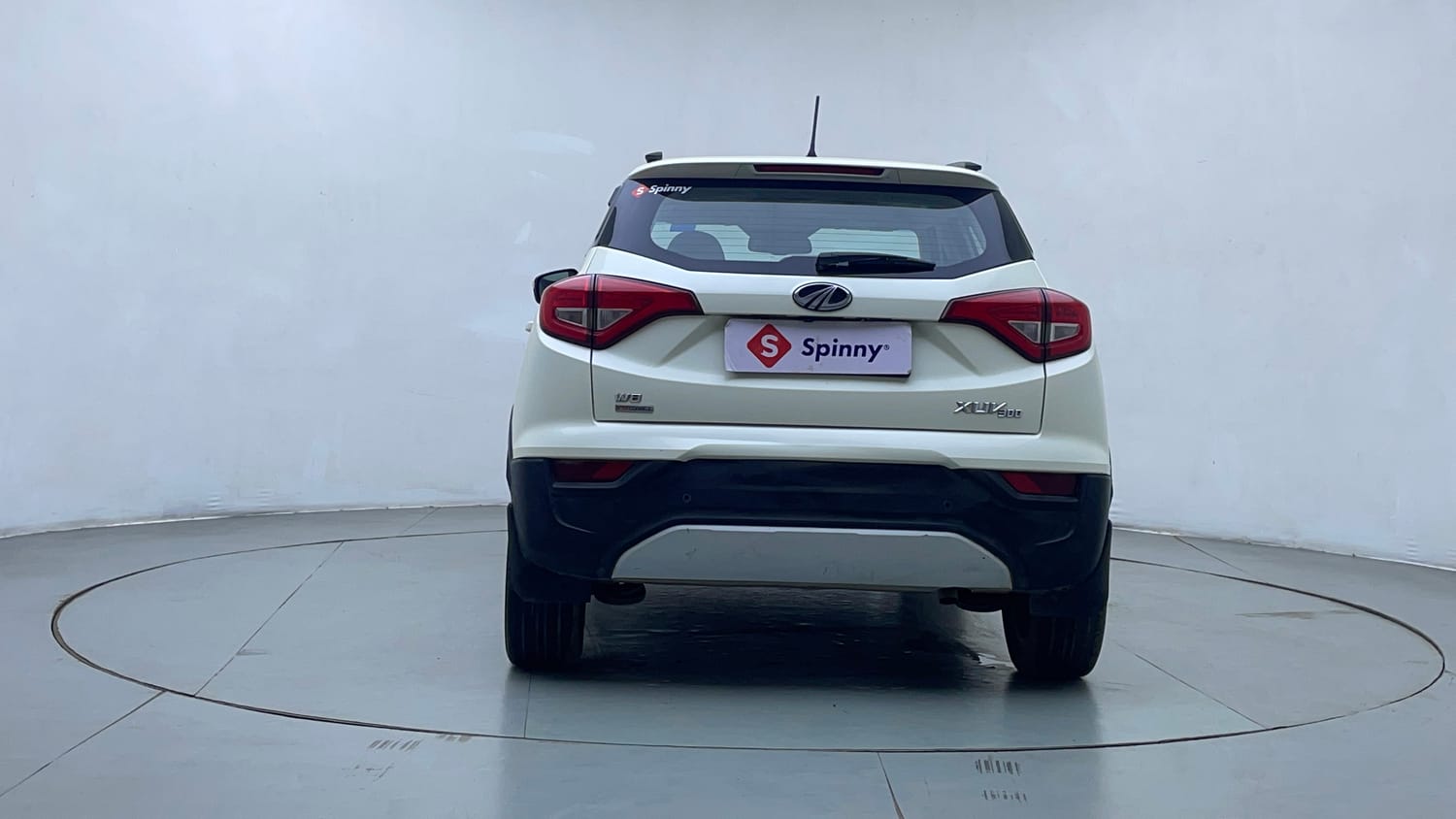 Used 2021 Mahindra XUV 300 W8 (O) 1.2 Petrol AMT Petrol Automatic exterior BACK VIEW