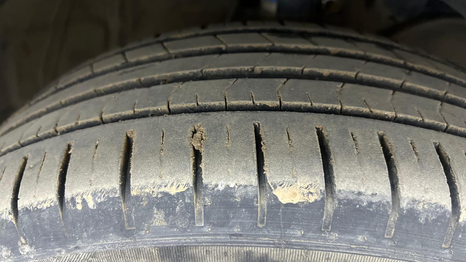 Used 2023 Maruti Suzuki Baleno Alpha MT Petrol Manual tyres RIGHT FRONT TYRE TREAD VIEW