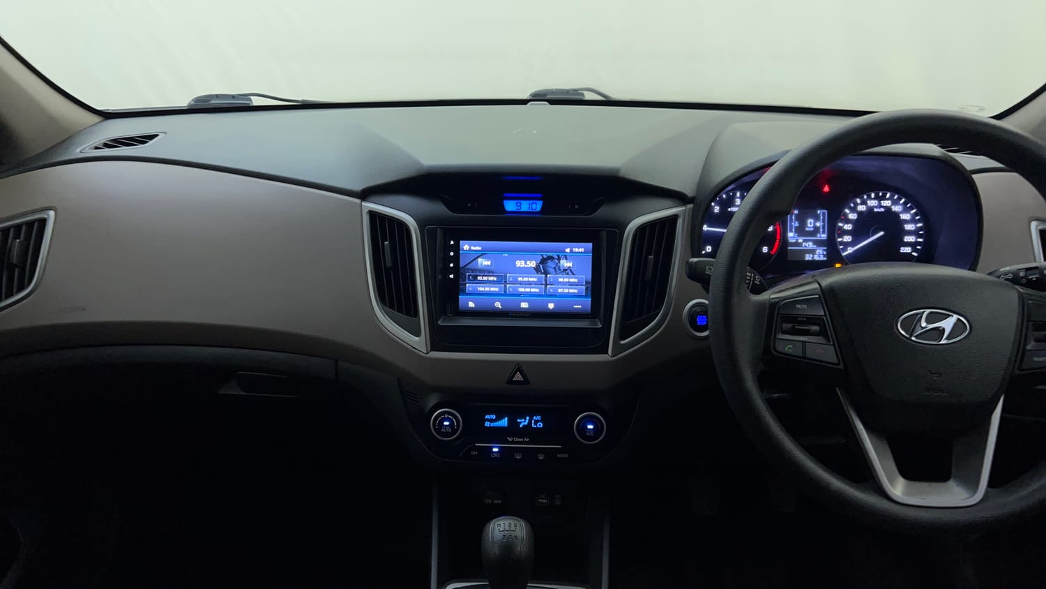 Used 2016 Hyundai Creta 1.6 SX Plus Diesel Manual interior MUSIC SYSTEM & AC CONTROL VIEW
