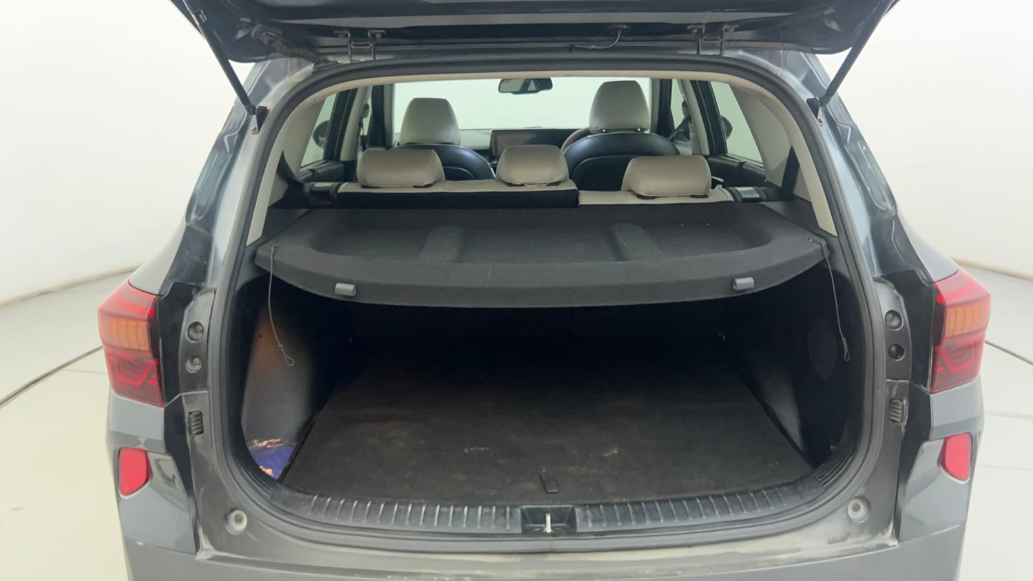 Used 2019 kia Seltos GTX Plus DCT 1.4 Petrol Automatic interior DICKY INSIDE VIEW