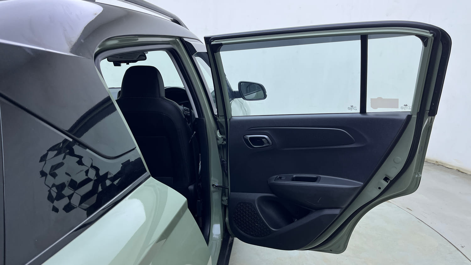 Used 2025 Hyundai Exter SX (O) Connect 1.2 AMT Dual Tone Petrol Automatic interior RIGHT REAR DOOR OPEN VIEW