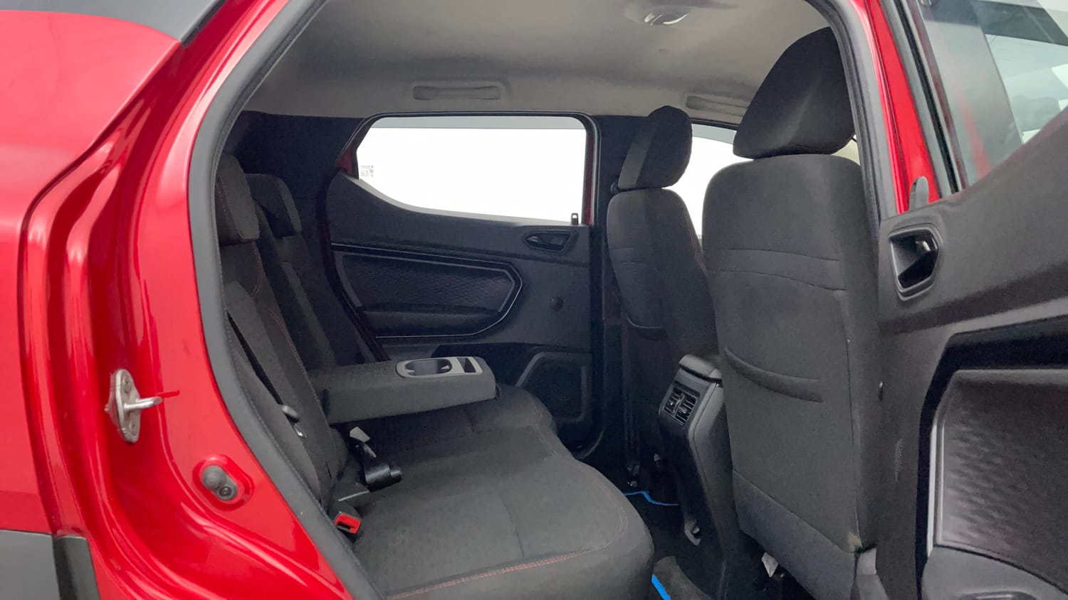 Used 2022 Renault Kiger RXZ AMT Petrol Automatic interior RIGHT SIDE REAR DOOR CABIN VIEW