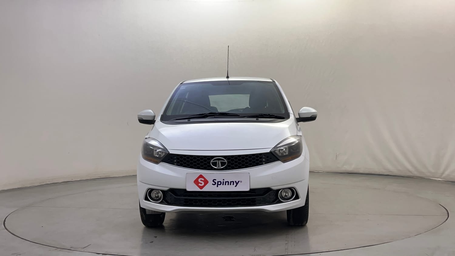 Used 2019 Tata Tiago Revotron XZ Plus Petrol Manual exterior FRONT VIEW