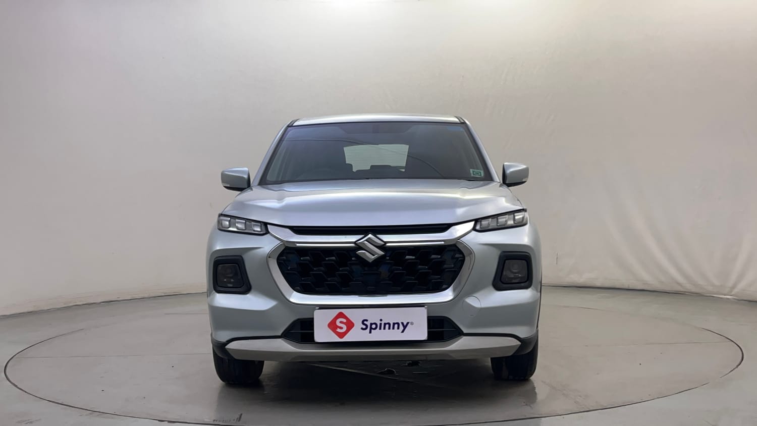 Used 2024 Maruti Suzuki Grand Vitara Zeta Smart Hybrid AT Petrol Automatic exterior FRONT VIEW