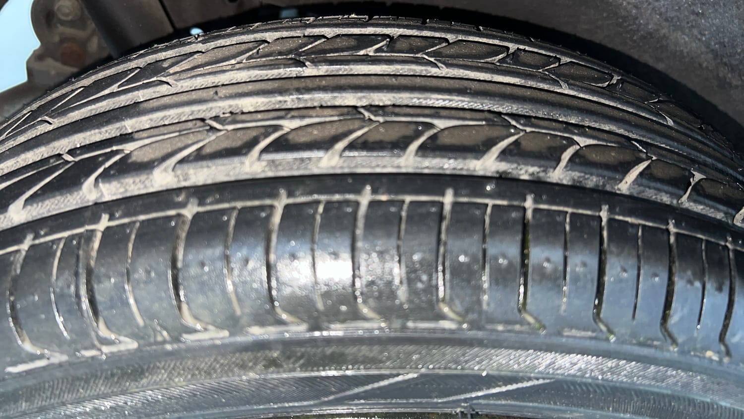 Used 2014 Maruti Suzuki Wagon R VXI Petrol Manual tyres RIGHT REAR TYRE TREAD VIEW