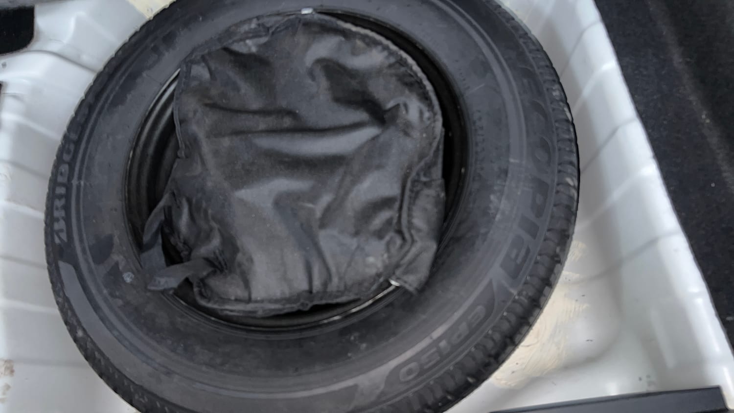 Used 2024 Tata Altroz XM Petrol Petrol Manual tyres SPARE TYRE VIEW