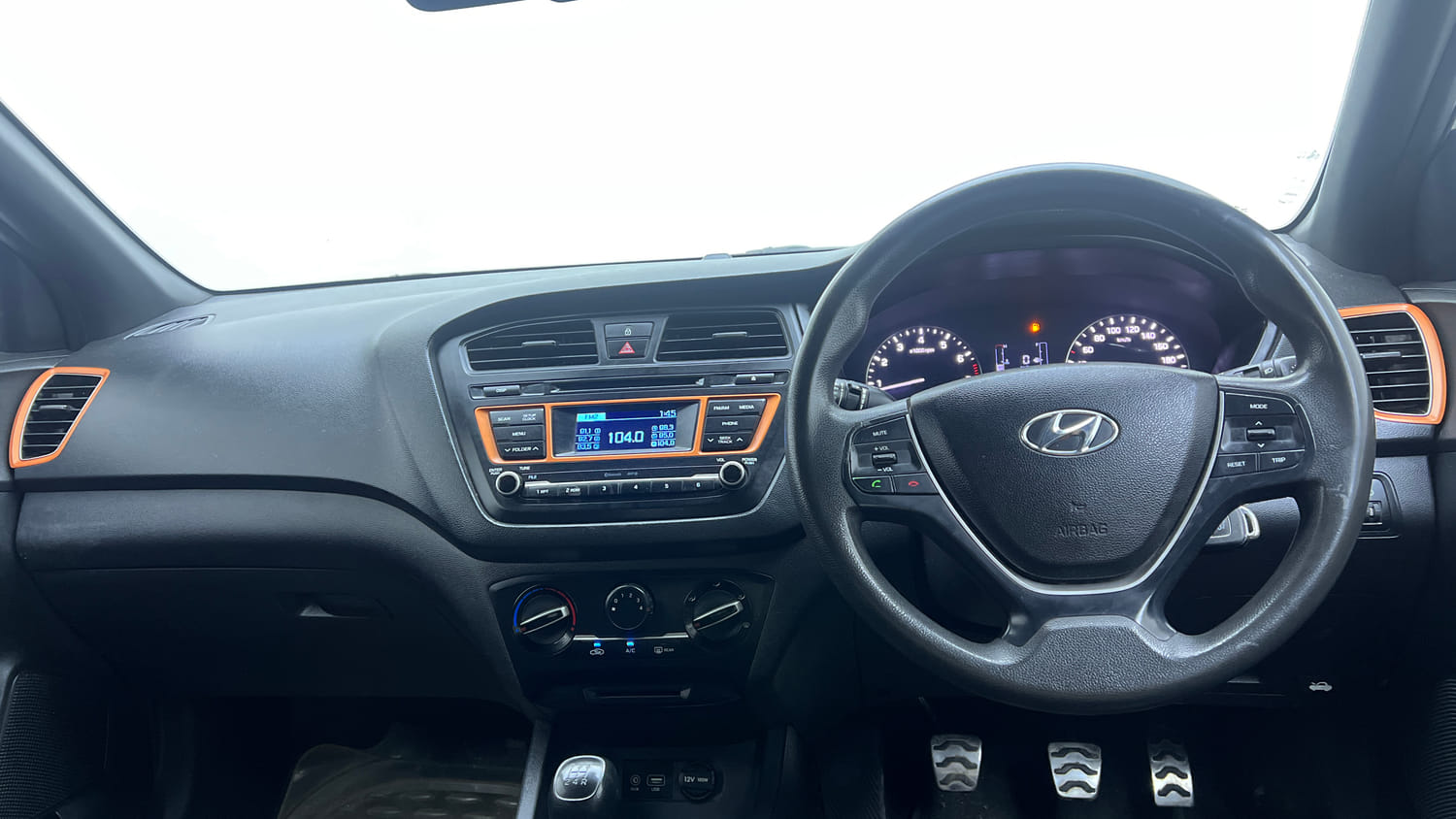 Used 2015 Hyundai i20 Active 1.2 S Petrol Manual interior DASHBOARD VIEW